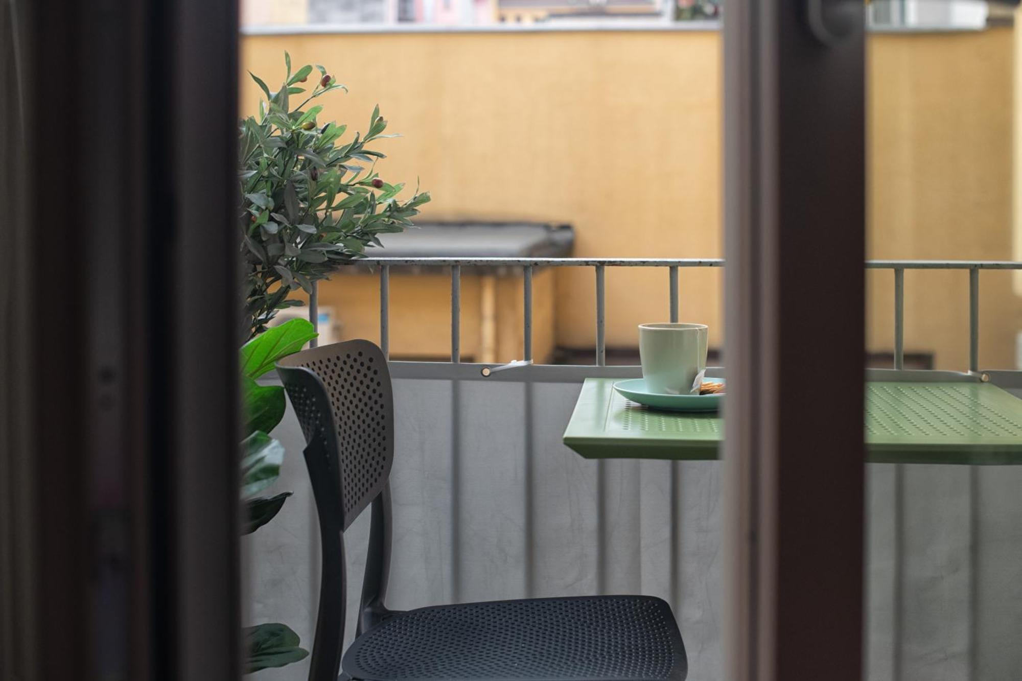 Pink Flamingo Balcony By Station